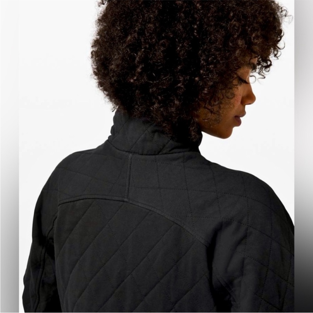 Lululemon Athletica black quilted calm bomber style thick everyday jacket - Picture 10 of 13